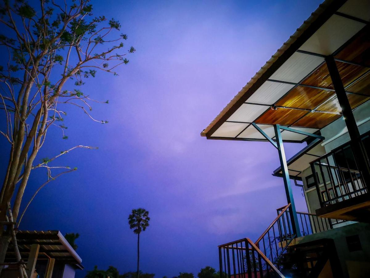 Baan Rabiangdao Uthaithani Утхайтхани Экстерьер фото